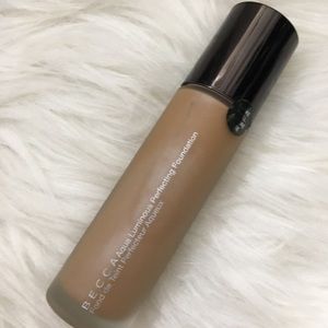 *SOLD* Becca aqua luminous foundation- TAN